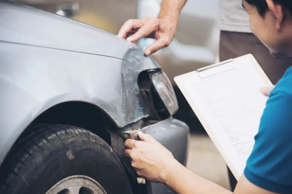 Seguro para daños a terceros de un automóvil
